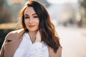 Read more about the article What Are Romanian Women Like? Traits, Values, and Dating Insights in 2026